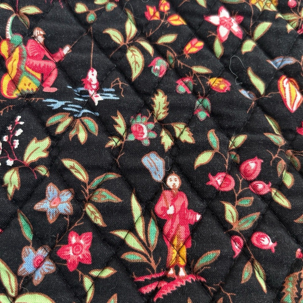 Vera Bradley Ming Placemats And Napkins Set of 8 Retired - Picture 10 of 10